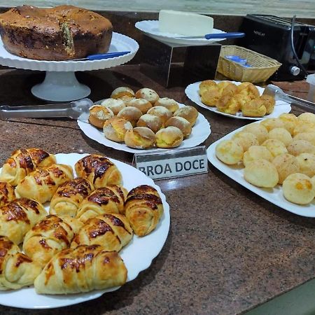 Patos Hotel Патус ди Минас Екстериор снимка