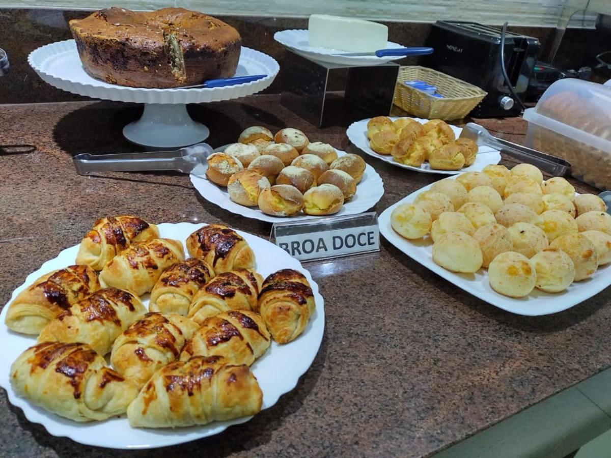 Patos Hotel Патус ди Минас Екстериор снимка