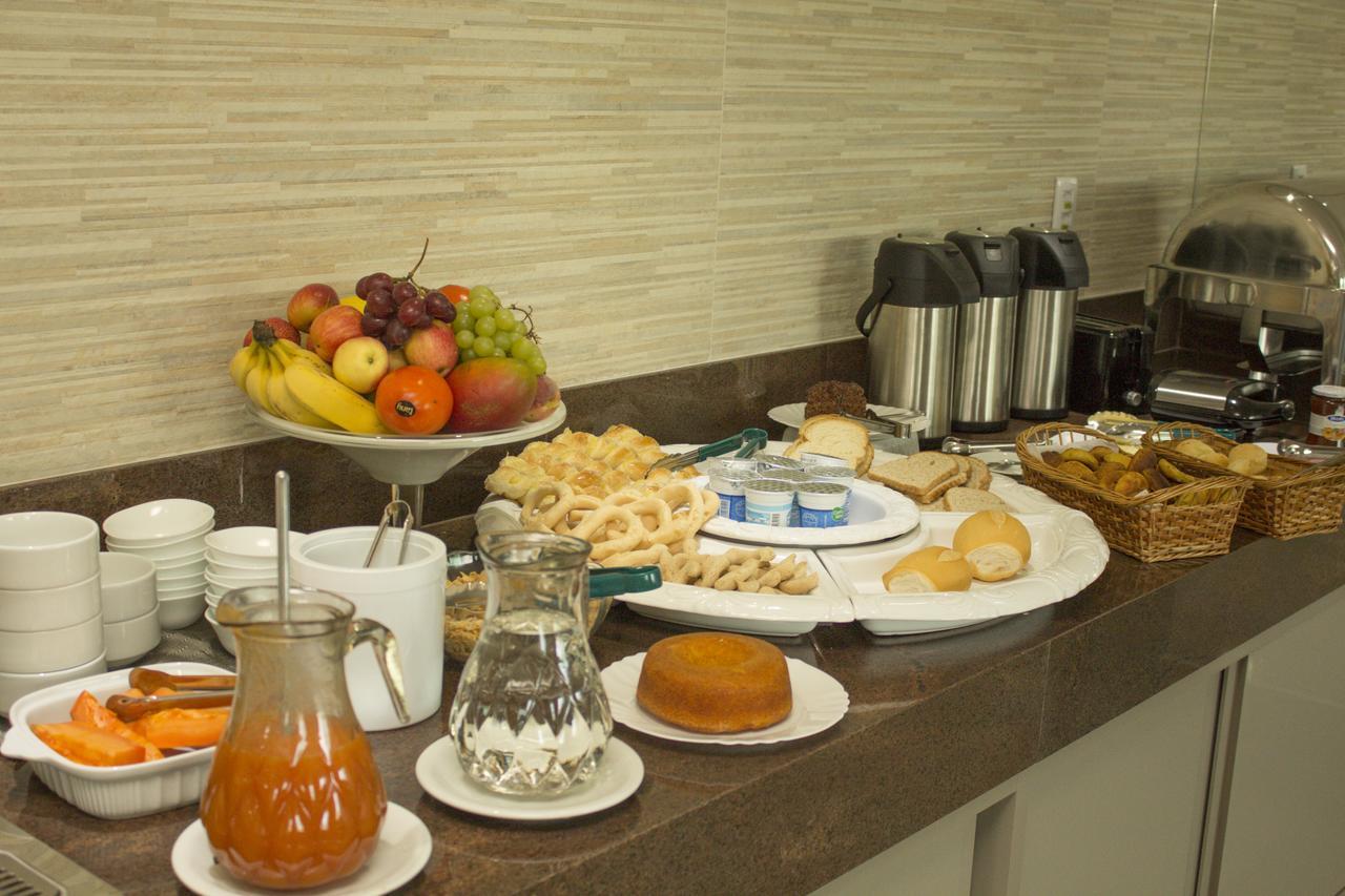 Patos Hotel Патус ди Минас Екстериор снимка